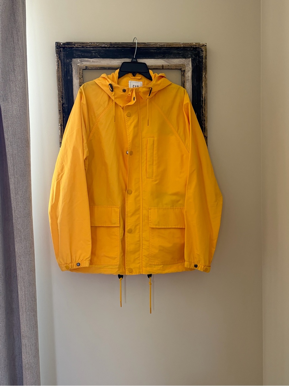 GAP Men's Bright Yellow Hooded Raincoat